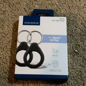 Insignia™ - Key Ring Case for Apple AirTag - Black